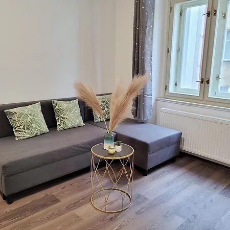 Modern Apartment Near Wenceslas Square Prague Exterior photo